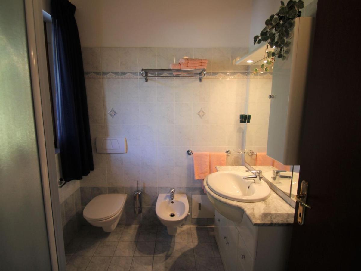 Apartment Residenza Agrifoglio-8 By Interhome Luino Ngoại thất bức ảnh